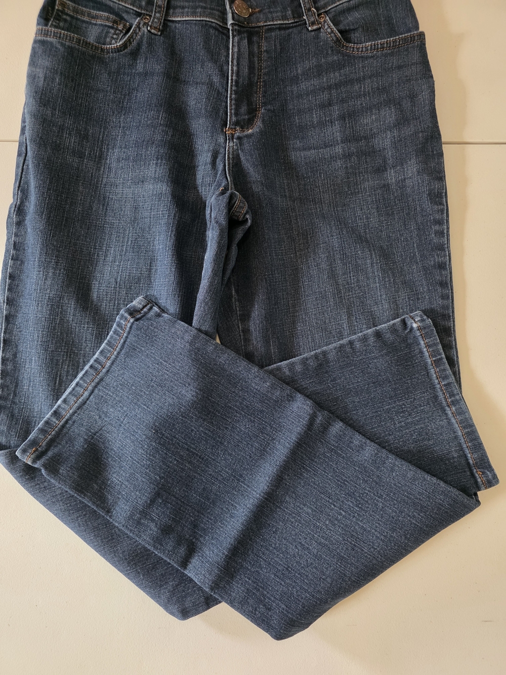Lee Women's Straight-Leg Jeans in Dark Blue - Picture 4 of 9